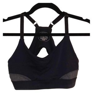 OISELLE (2 Shell) Grey and Black Sports Bra